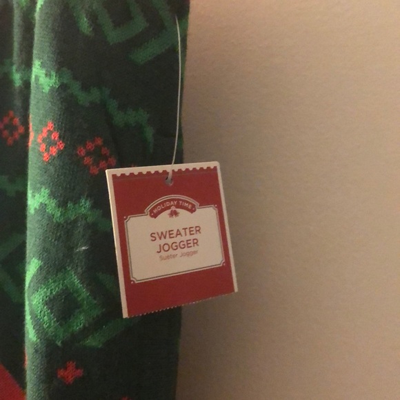 Men’s sweater jogger pants holiday lounge wear - Picture 2 of 5